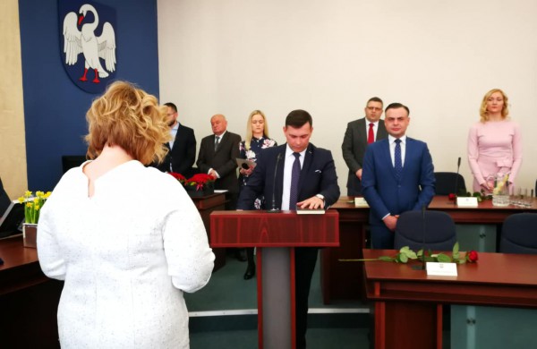 Oficialu: Jonava turi naują valdžią – prisiekė Tarybos nariai ir meras