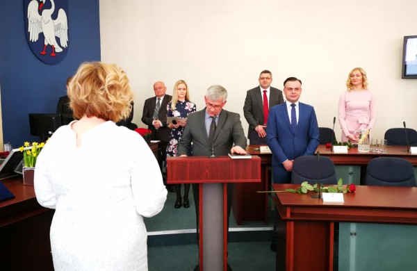 Oficialu: Jonava turi naują valdžią – prisiekė Tarybos nariai ir meras