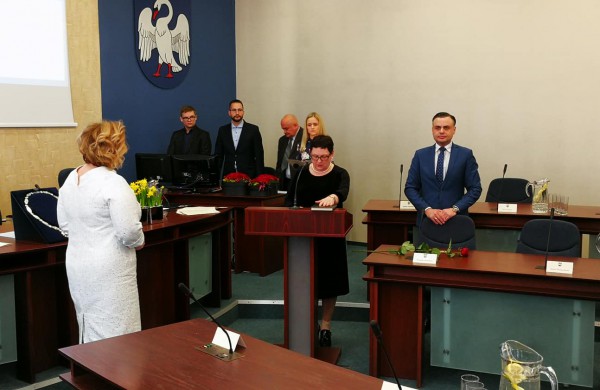 Oficialu: Jonava turi naują valdžią – prisiekė Tarybos nariai ir meras