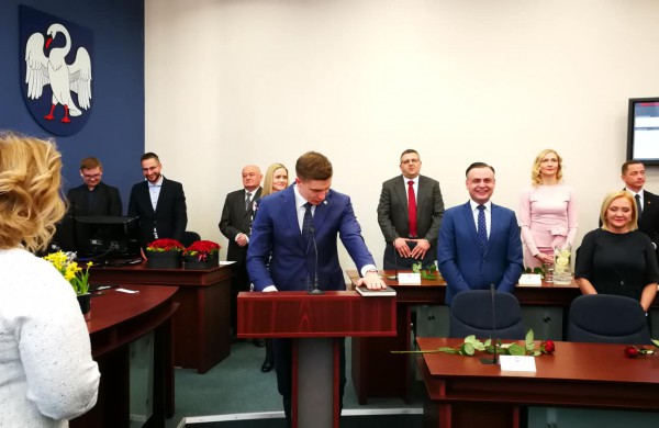 Oficialu: Jonava turi naują valdžią – prisiekė Tarybos nariai ir meras