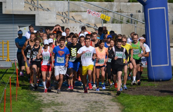 Septintajame „Varnutės“ bėgime ir Jonavos atletų pergalės