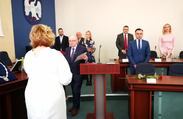 Oficialu: Jonava turi naują valdžią – prisiekė Tarybos nariai ir meras