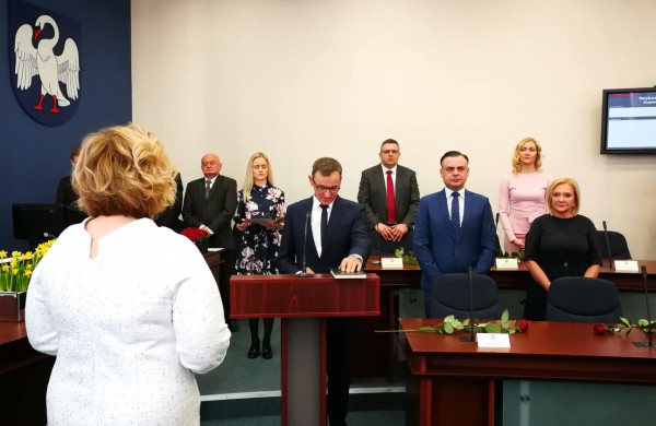 Oficialu: Jonava turi naują valdžią – prisiekė Tarybos nariai ir meras