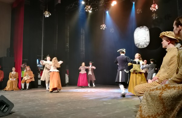 Paminėtas Istorinio šokio kolektyvo „Fioretti“ 10 metų jubiliejus