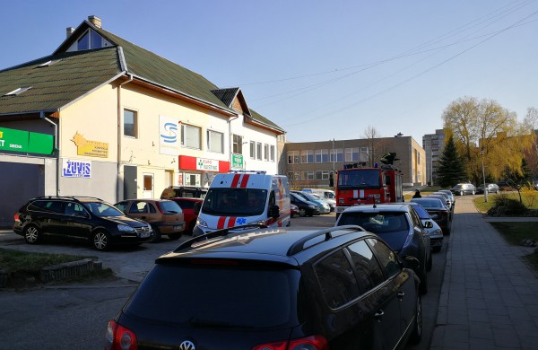 Ar patikite kaimynams atsarginį raktą nuo buto?