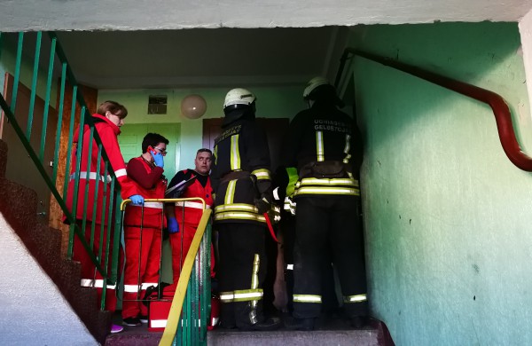 Ar patikite kaimynams atsarginį raktą nuo buto?