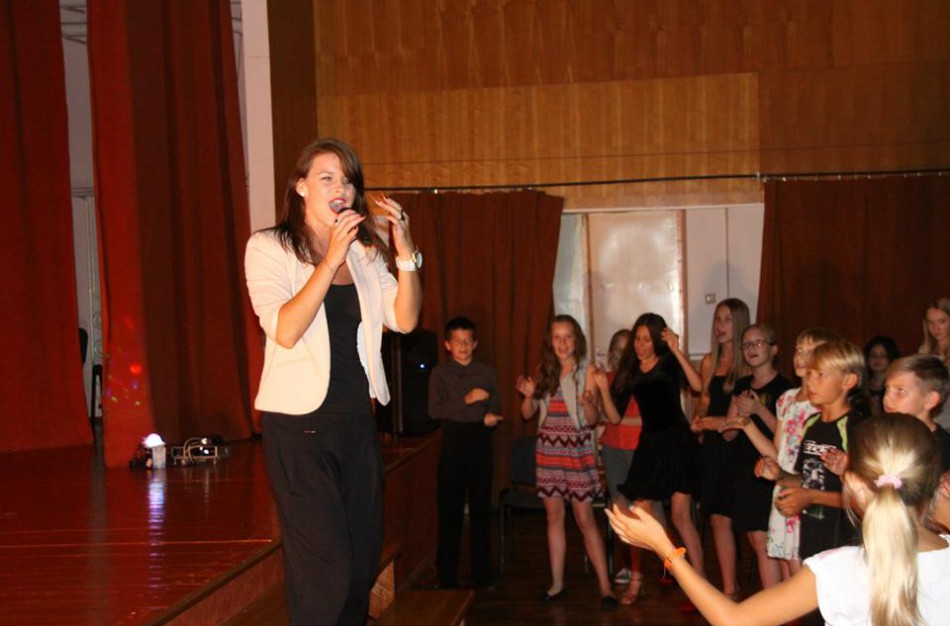 Šokėjai iš Jonavos siautė Molėtų rajone