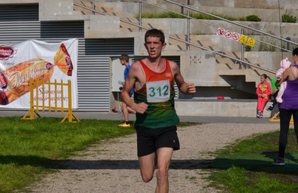 Septintajame „Varnutės“ bėgime ir Jonavos atletų pergalės