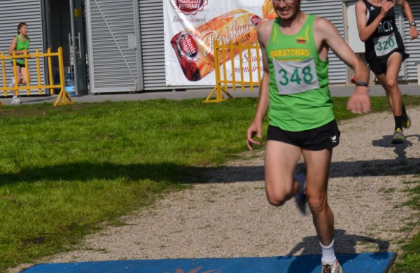 Septintajame „Varnutės“ bėgime ir Jonavos atletų pergalės