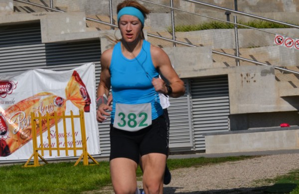 Septintajame „Varnutės“ bėgime ir Jonavos atletų pergalės