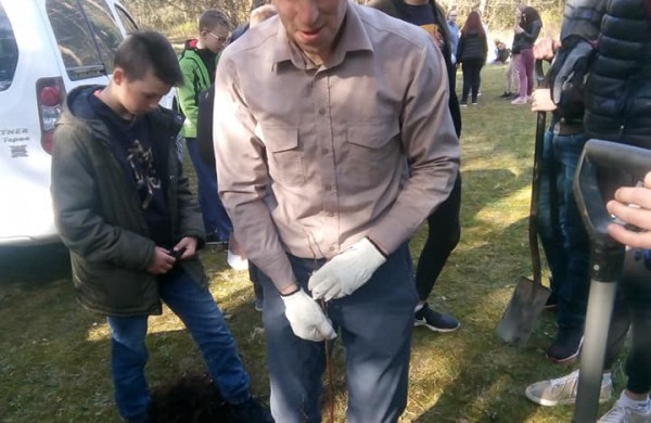 Atnaujintas praeitais metais nuniokotas „Lietavos“ mokyklos parkas