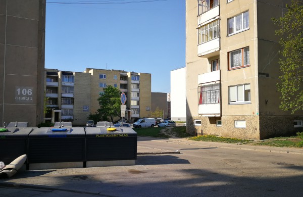 Gyventojai piktinasi: Jonavoje, Chemikuose – konteinerių bumas