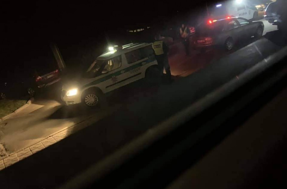 Sekmadienis Jonavoje - smurtas, neblaivus vairuotojas ir įtartini milteliai