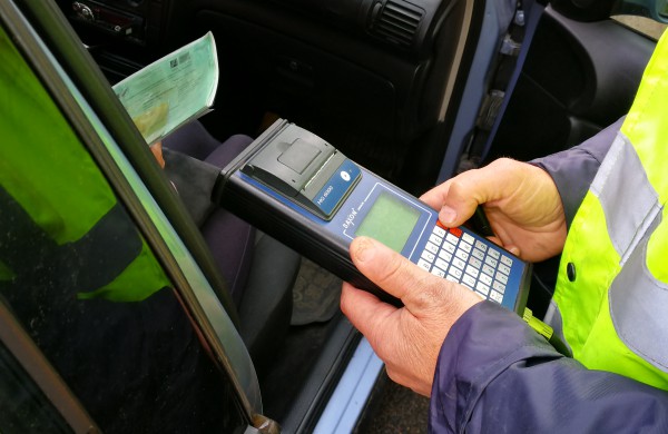 Šiandien tikrinta, kokią taršą į orą skleidžia automobilių išmetamos dujos