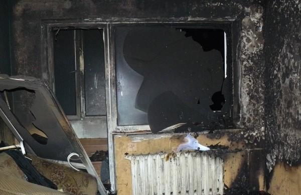 Bute kilo gaisras - smalkėmis apsinuodijo ir jo gyventojas, ir kaimynas