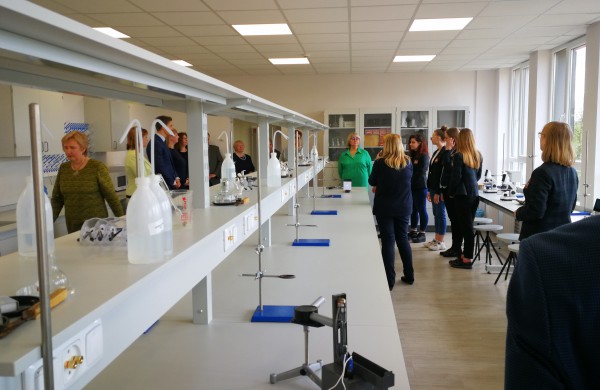 Senamiesčio gimnazijoje atidaryta gamtos mokslų laboratorija