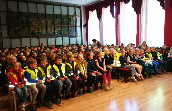 Atviros durys meno mūzų pilyje