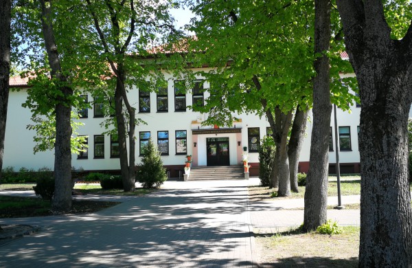 Atviros durys meno mūzų pilyje