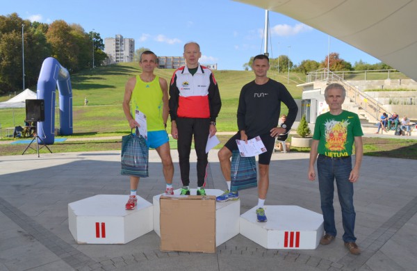 Septintajame „Varnutės“ bėgime ir Jonavos atletų pergalės