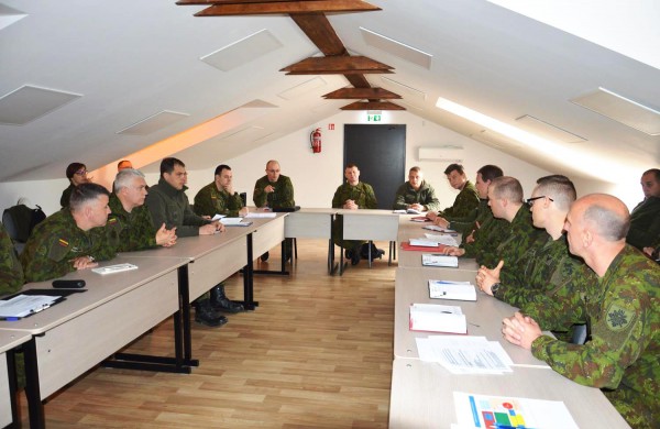 Ministras R. Karoblis susitiks su taikos meto užduočių pratybose dalyvaujančiais KASP kariais