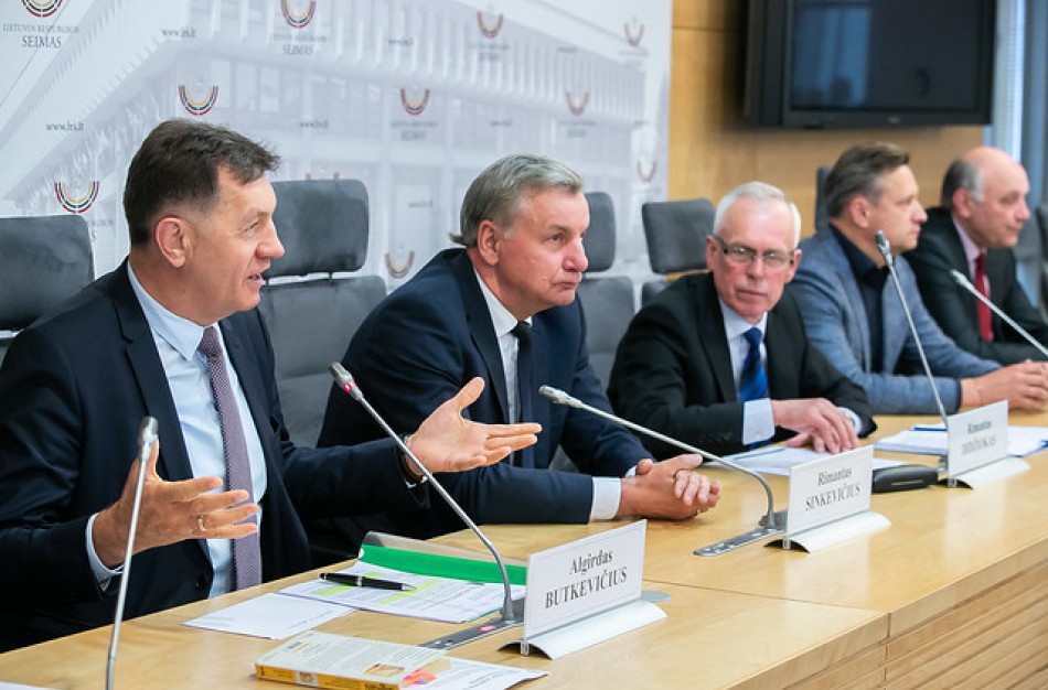 Seimo narių A. Butkevičiaus ir R. Sinkevičiaus pranešimas: „Kodėl norima grįžti prie korupcinių schemų techninės apžiūros stotyse?“