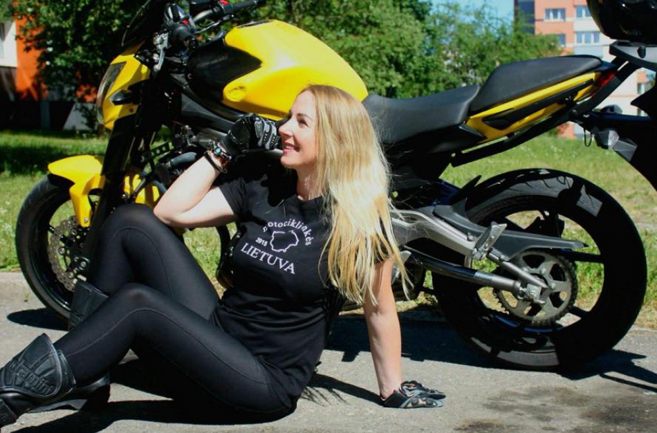 Motociklu Kolumbiją apkeliauti nusiteikusi Lina: ,,Jei gali vyrai, tai kodėl negaliu aš?"