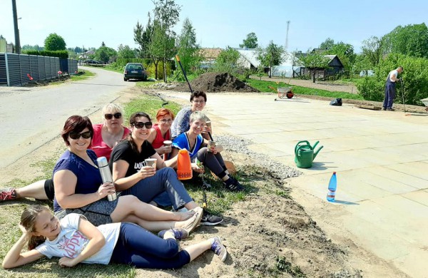 Užusaliečiai kviečia pasidžiaugti kartu – atidaroma nauja aikštelė riedlenčių parkui 