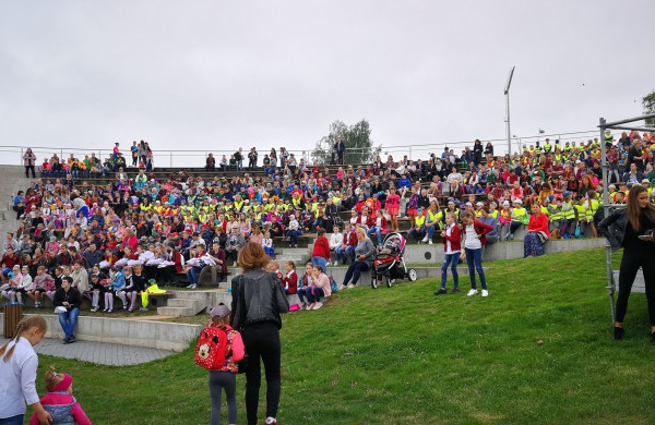 Laimingų vaikų pieva „išaugo“ į respublikinį renginį