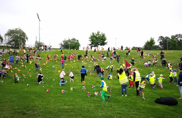 Laimingų vaikų pieva „išaugo“ į respublikinį renginį