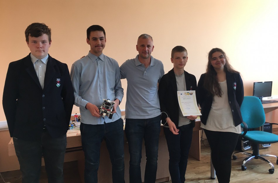 „Robotų mūšio“ konkurse