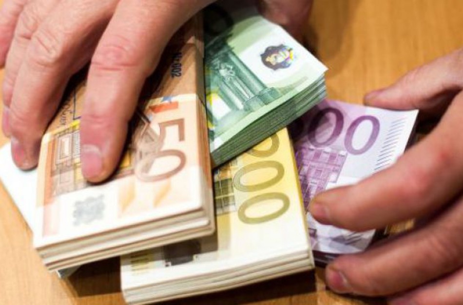 Jonavoje ištuštintas seifas: nuostolis siekia 11 000 eurų 