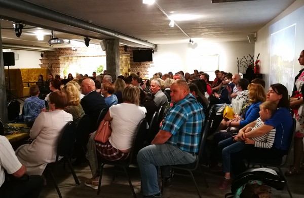 J.Miščiukaitės meno mokykla iškilmingai atsisveikino su savo absolventais  