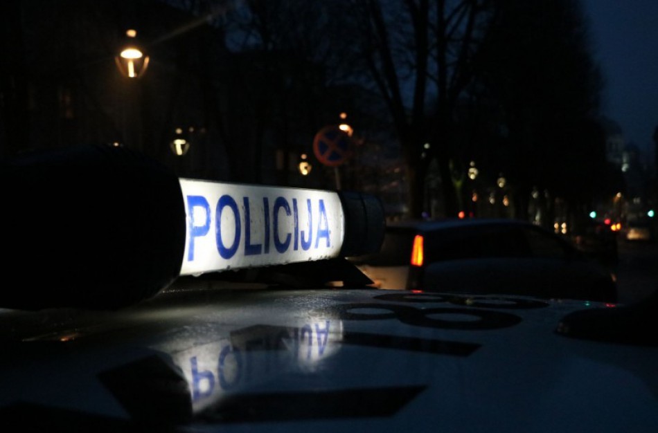 Ieškomas asmuo, kuris įtariamas vyro sumušimu 