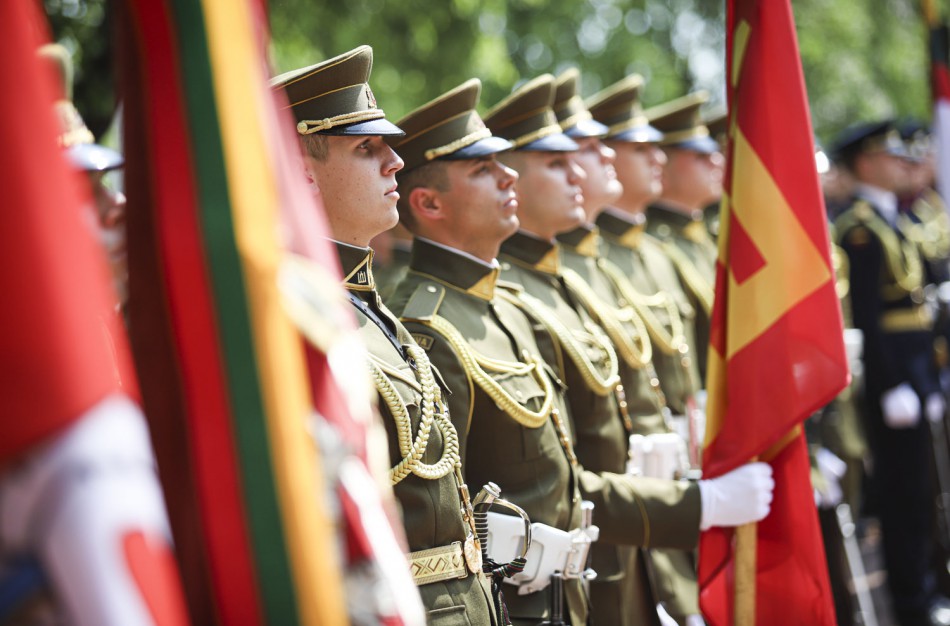 Vyriausybė pritarė Lietuvos karių skaičiaus didinimui