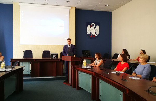 Šiandien Jonavoje lankėsi ministras L. Kukuraitis – aptartos socialinio darbo aktualijos