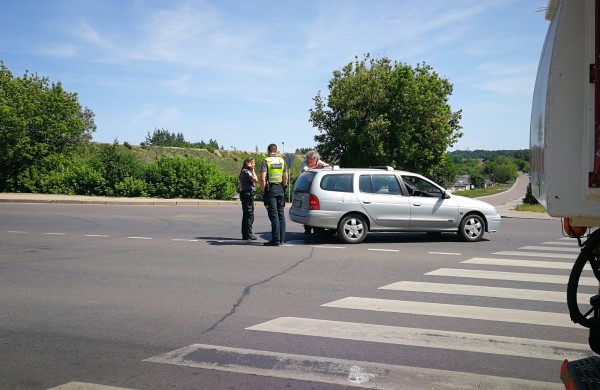 Miesto centre įvykusi avarija užmynė mįslę – kas kaltas?