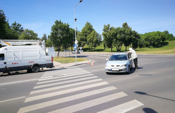 Miesto centre įvykusi avarija užmynė mįslę – kas kaltas?