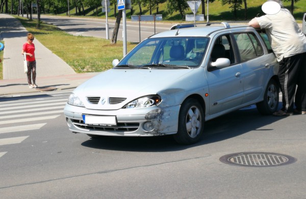 Miesto centre įvykusi avarija užmynė mįslę – kas kaltas?