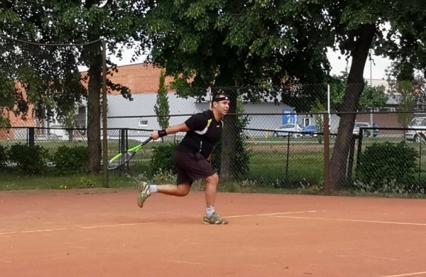 Sekmadienį baigėsi teniso turnyras Jonavos garbės piliečio taurei laimėti 