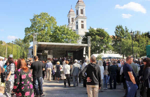 Prie bažnyčios – rudens šventė „Štetl Jonava“