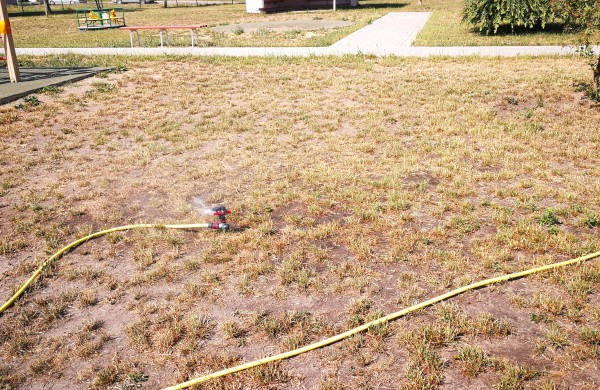 Daugiau nei pusė mokinių neatvyko į pamokas, darželių vaikams – smagiau