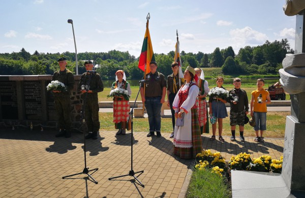 BIRŽELIO 14-OJI – GEDULO IR VILTIES DIENA