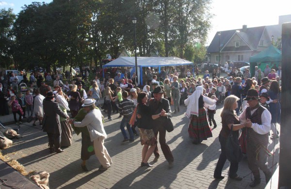 Prie bažnyčios – rudens šventė „Štetl Jonava“