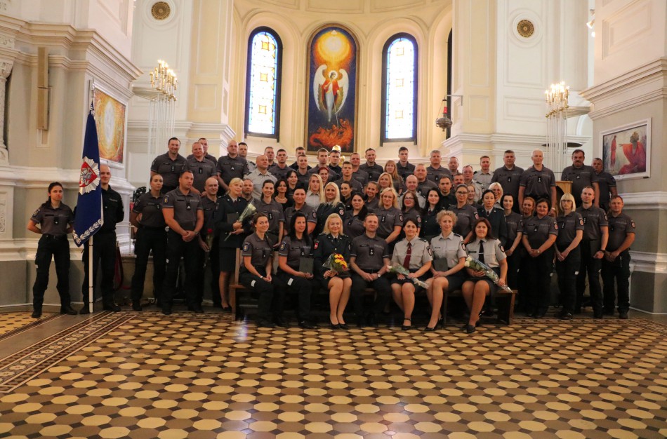 Kaune - iškilminga policijos pareigūnų šventė, kurioje apdovanoti ir 4 Jonavos r. PK pareigūnai