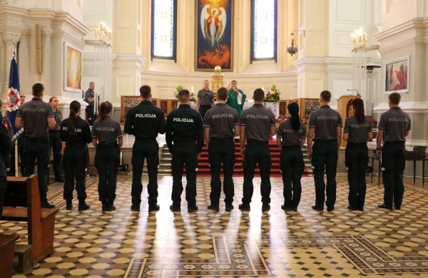 Kaune - iškilminga policijos pareigūnų šventė, kurioje apdovanoti ir 4 Jonavos r. PK pareigūnai