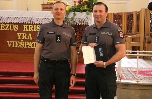 Kaune - iškilminga policijos pareigūnų šventė, kurioje apdovanoti ir 4 Jonavos r. PK pareigūnai