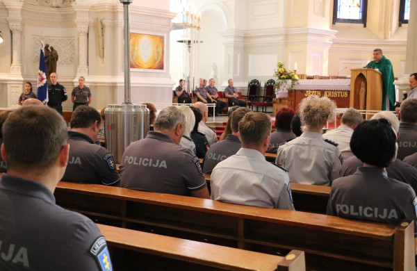 Kaune - iškilminga policijos pareigūnų šventė, kurioje apdovanoti ir 4 Jonavos r. PK pareigūnai