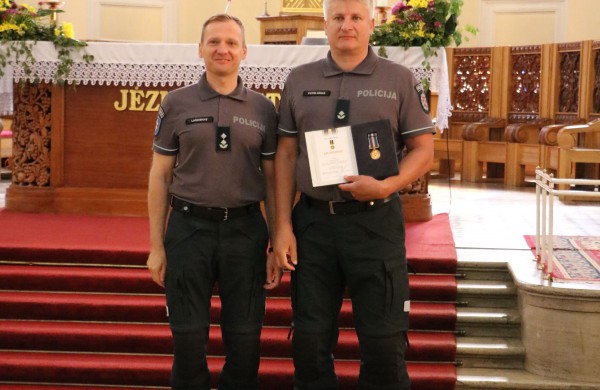 Kaune - iškilminga policijos pareigūnų šventė, kurioje apdovanoti ir 4 Jonavos r. PK pareigūnai