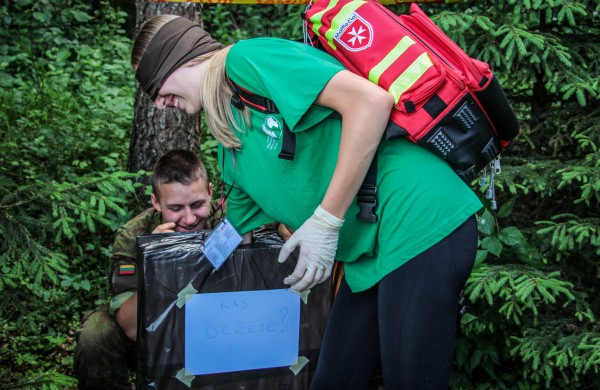 Jonavos rajone vyko respublikinė jaunųjų paramedikų stovykla -  varžybos 