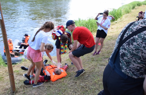Jonavos rajone vyko respublikinė jaunųjų paramedikų stovykla -  varžybos 